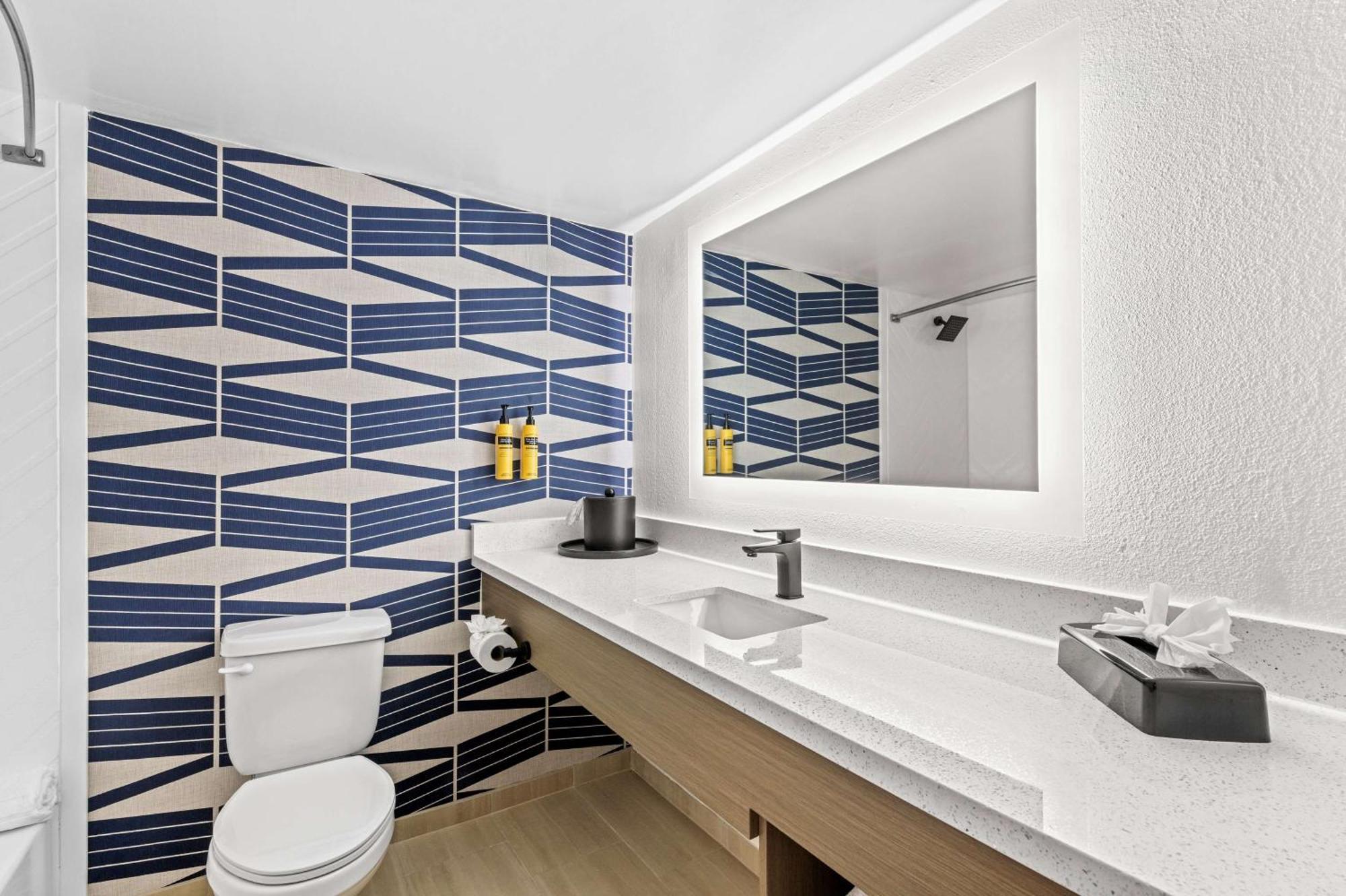 Best Western Plus Lower South End Charlotte Bagian luar foto